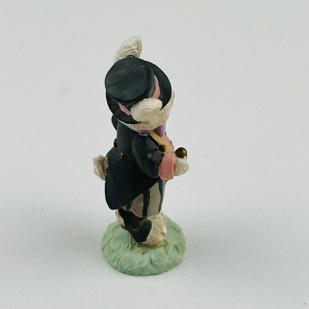 Cottontail Lane Groom Bunny Figurine Resin Tux Ring Top Hat Midwest Cannon Falls